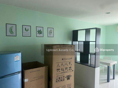 The Lake Kallapraphruk – Wutthakat, Bangkok, Thailand The Lake Kallapraphruk – Wutthakat, Bangkok, Thailand