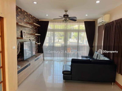 Country Home Lake & Park Assumption - Sriracha, Chon Buri, Thailand Country Home Lake & Park Assumption - Sriracha, Chon Buri, Thailand