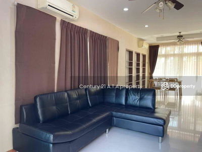 Country Home Lake & Park Assumption - Sriracha, Chon Buri, Thailand Country Home Lake & Park Assumption - Sriracha, Chon Buri, Thailand