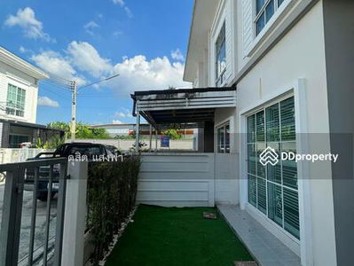 Townhome for rent, J City Sriracha, fully furnished, ready to move in, Chon Buri, Thailand Townhome for rent, J City Sriracha, fully furnished, ready to move in, Chon Buri, Thailand