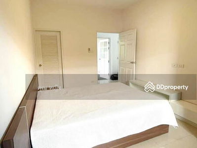 Housing in San Kamphaeng, Thailand Housing in San Kamphaeng, Thailand