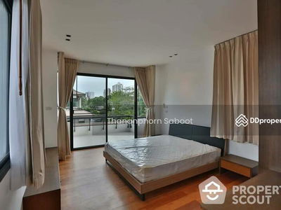 Spacious 4-Bedroom House, Bangkok, Thailand Spacious 4-Bedroom House, Bangkok, Thailand