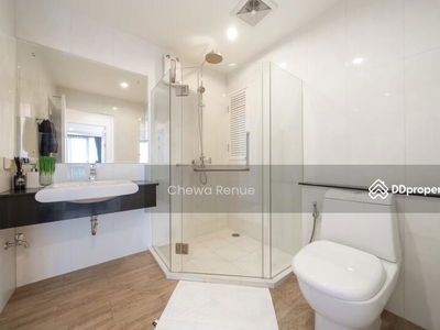 THE SURAWONG BY CHEWATHAI HUP SOON, Bangkok, Thailand THE SURAWONG BY CHEWATHAI HUP SOON, Bangkok, Thailand