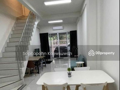 10110, Bangkok, Thailand 10110, Bangkok, Thailand