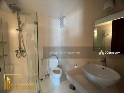 Single House in Compound, Bangkok, Thailand Single House in Compound, Bangkok, Thailand