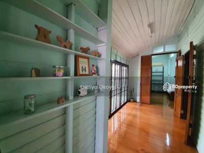 10330, Bangkok, Thailand 10330, Bangkok, Thailand