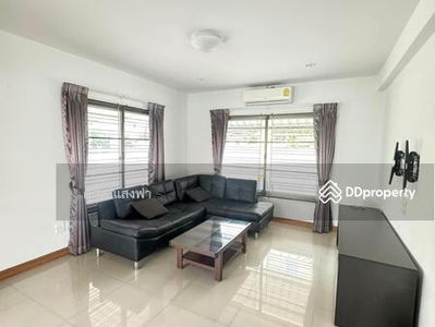 Single house for rent, House of Canary Village, Suan Suea, Sriracha, Chon Buri., Thailand Single house for rent, House of Canary Village, Suan Suea, Sriracha, Chon Buri., Thailand