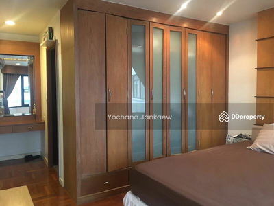 Green Point Silom, Bangkok, Thailand Green Point Silom, Bangkok, Thailand