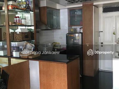 Green Point Silom, Bangkok, Thailand Green Point Silom, Bangkok, Thailand