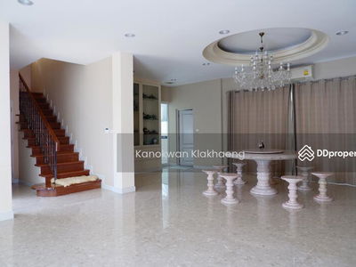 Grand Bangkok Boulevard Rama9, Bangkok, Thailand Grand Bangkok Boulevard Rama9, Bangkok, Thailand