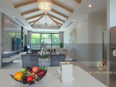 Spacious villa with private pool and large garden, Phuket, Thailand Spacious villa with private pool and large garden, Phuket, Thailand