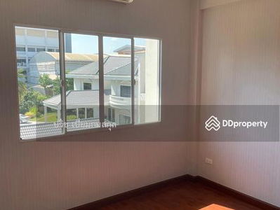 Chuan Chuen Modus Centro, Nonthaburi, Thailand Chuan Chuen Modus Centro, Nonthaburi, Thailand