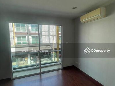 Chuan Chuen Modus Centro, Nonthaburi, Thailand Chuan Chuen Modus Centro, Nonthaburi, Thailand