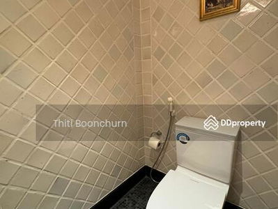 Townhouse, 400sqm, Quiet Street, Phrom Phong, Bangkok, Thailand Townhouse, 400sqm, Quiet Street, Phrom Phong, Bangkok, Thailand