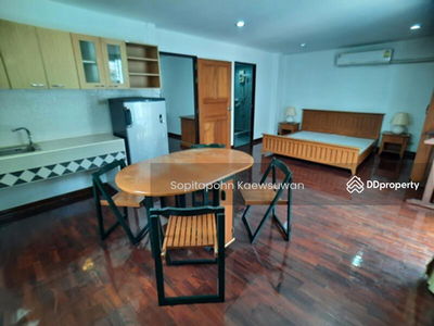 10110, Bangkok, Thailand 10110, Bangkok, Thailand