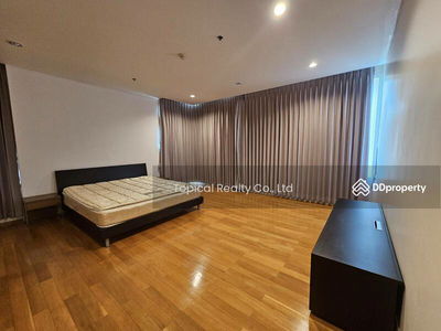 The Royal Saladaeng Condominium, Bangkok, Thailand The Royal Saladaeng Condominium, Bangkok, Thailand