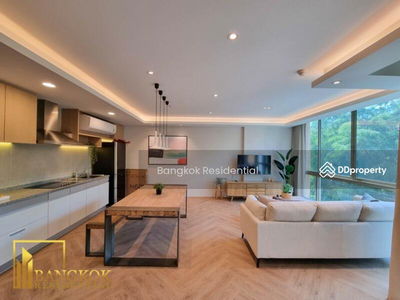 Ficus Lane, Bangkok, Thailand Ficus Lane, Bangkok, Thailand