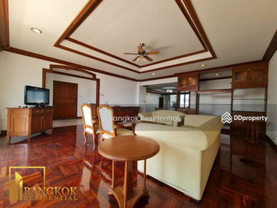 Charan Tower (Charan Tower), Bangkok, Thailand Charan Tower (Charan Tower), Bangkok, Thailand