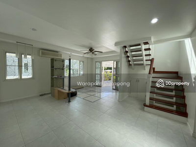 Nantawan Sukhumvit 77, Bangkok, Thailand Nantawan Sukhumvit 77, Bangkok, Thailand