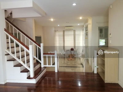 Nantawan, Samut Prakan, Thailand Nantawan, Samut Prakan, Thailand