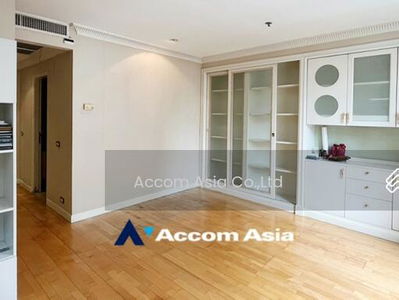 Langsuan Ville, Bangkok, Thailand Langsuan Ville, Bangkok, Thailand