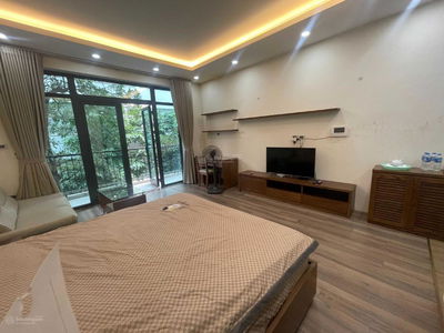 Chau Long Street, Vietnam Chau Long Street, Vietnam