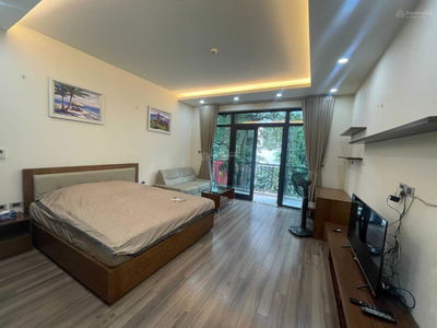 Chau Long Street, Vietnam Chau Long Street, Vietnam