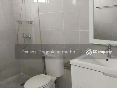 Monterey Place, Bangkok, Thailand Monterey Place, Bangkok, Thailand