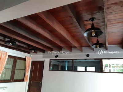 10110, Bangkok, Thailand 10110, Bangkok, Thailand