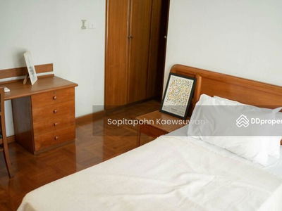 Sindhorn Residence, Bangkok, Thailand Sindhorn Residence, Bangkok, Thailand