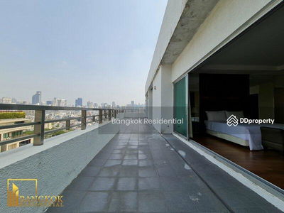 Royal Residence park, Bangkok, Thailand Royal Residence park, Bangkok, Thailand