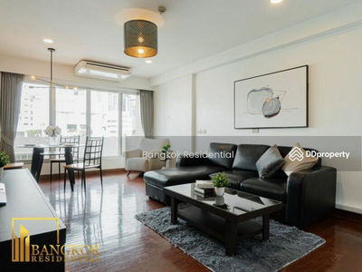 Navin Court, Bangkok, Thailand Navin Court, Bangkok, Thailand