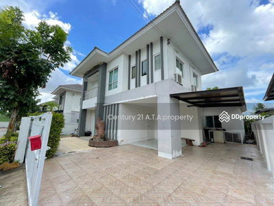 Lancio Crib Bowin Sriracha, Chon Buri, Thailand Lancio Crib Bowin Sriracha, Chon Buri, Thailand
