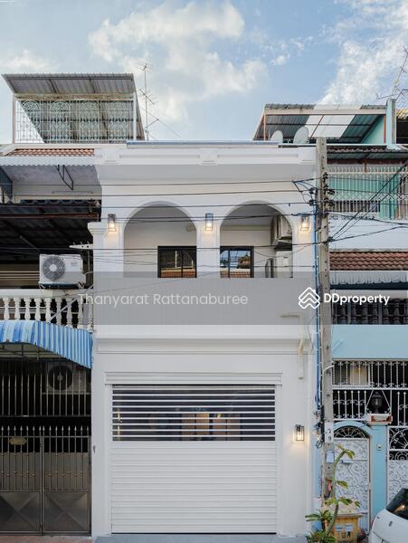 Townhome renovate at Charoen Krung, Bangkok
