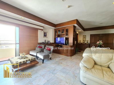 Saranjai Mansion, Bangkok, Thailand Saranjai Mansion, Bangkok, Thailand