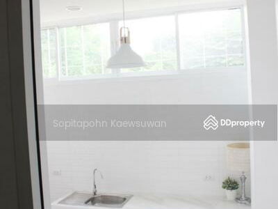 10110, Bangkok, Thailand 10110, Bangkok, Thailand