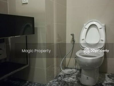 Edge Sukhumvit 23, Bangkok, Thailand Edge Sukhumvit 23, Bangkok, Thailand