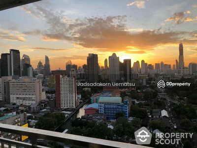 Circle Condominium, Bangkok, Thailand Circle Condominium, Bangkok, Thailand
