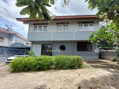 Lat Phrao 41, Bangkok, Thailand Lat Phrao 41, Bangkok, Thailand