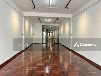 Townhouse for rent, 4 floors, Sukhumvit 55, Thonglor, Bangkok., Thailand Townhouse for rent, 4 floors, Sukhumvit 55, Thonglor, Bangkok., Thailand