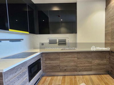 Muniq Langsuan, Bangkok, Thailand Muniq Langsuan, Bangkok, Thailand