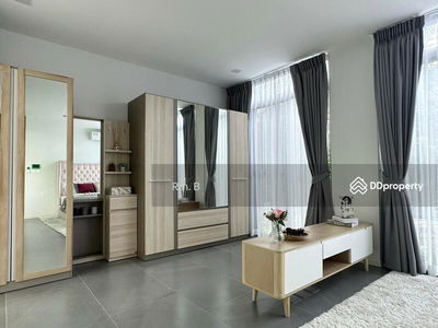 VIVE Rama 9, Bangkok, Thailand VIVE Rama 9, Bangkok, Thailand