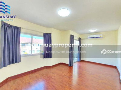 For rent, 3-story townhome, corner unit, Bangkoknon Road. Near the Purple Line, Tiwanon Intersection Station, Nonthaburi, Thailand For rent, 3-story townhome, corner unit, Bangkoknon Road. Near the Purple Line, Tiwanon Intersection Station, Nonthaburi, Thailand