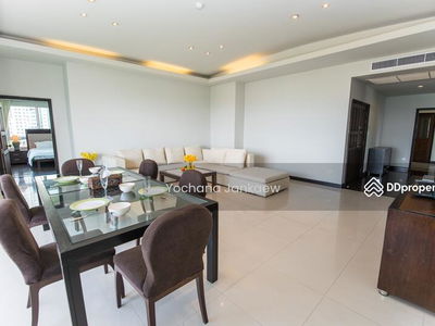 Baan Thirapa, Bangkok, Thailand Baan Thirapa, Bangkok, Thailand