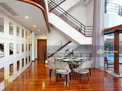 Townhouse in Compound, Bangkok, Thailand Townhouse in Compound, Bangkok, Thailand