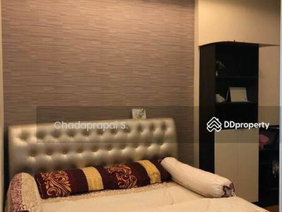 EQUINOX Paholyothin-Viphavadee, Bangkok, Thailand EQUINOX Paholyothin-Viphavadee, Bangkok, Thailand