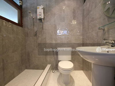 10110, Bangkok, Thailand 10110, Bangkok, Thailand