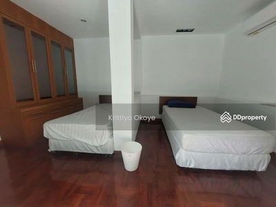 10110, Bangkok, Thailand 10110, Bangkok, Thailand