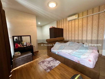 House for rent in Sriracha, Golden Town Project, Wang Hin-Taeng-on, Sriracha., Chon Buri, Thailand House for rent in Sriracha, Golden Town Project, Wang Hin-Taeng-on, Sriracha., Chon Buri, Thailand