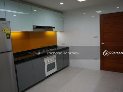 The Habitat Sukhumvit 53, Bangkok, Thailand The Habitat Sukhumvit 53, Bangkok, Thailand